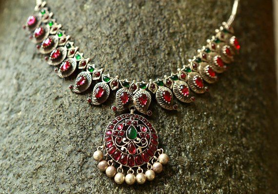 The History of Traditional Indian Jewelry – A Journey Through Time and Culture
