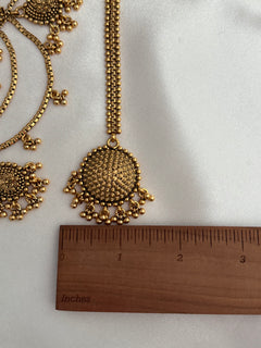 Neha Necklace Set