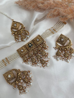 Aliya gold Choker Set