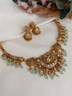 Gold hasli Kundan set
