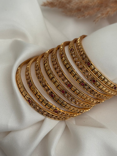 Gold imitation bangles Set