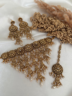 Sakshi choker Set