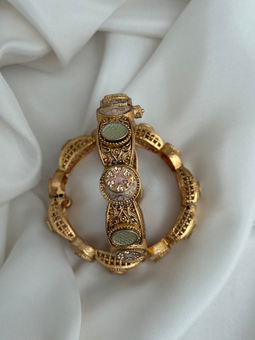 Gold Imitation Bangle Set