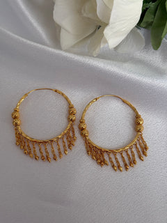 Traditional gold walliya