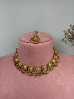 Gold imitation necklace set