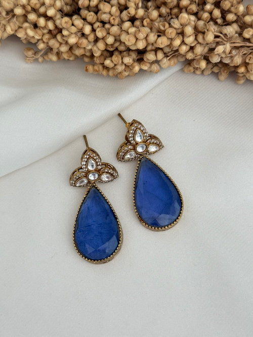 Tyani earrings
