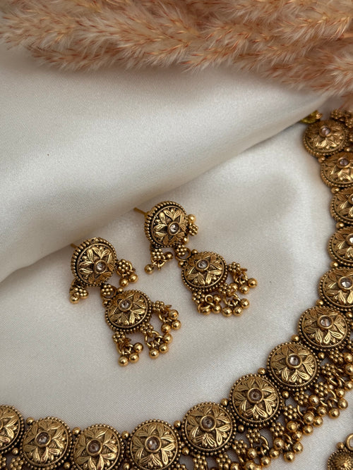 Sonam Gold imitation Choker Set