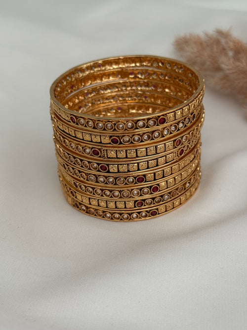 Gold imitation bangles Set