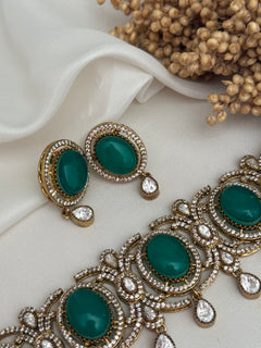 Sonam Monalisa Choker Set