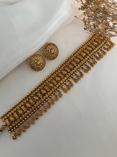 Mehar Gold imitation Choker Set