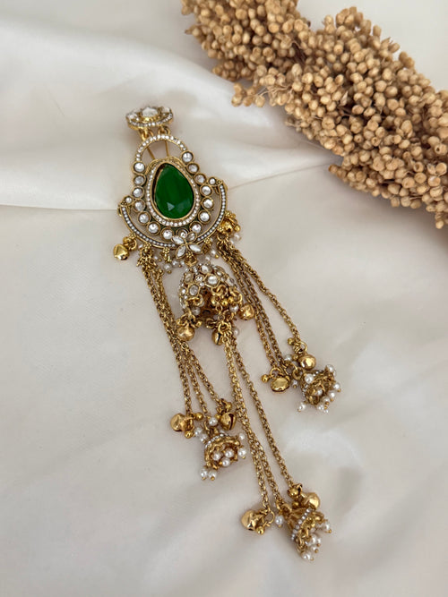 Kundan hair accessory