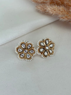 Kundan Studs