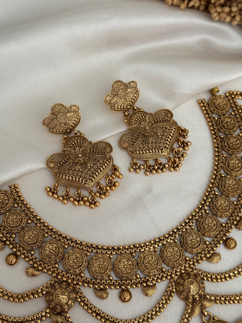 Bani gold necklace Set