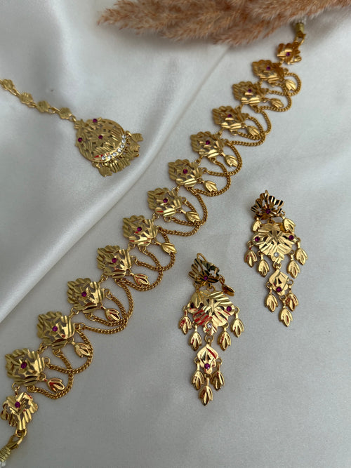 Traditional Patra Choker Set