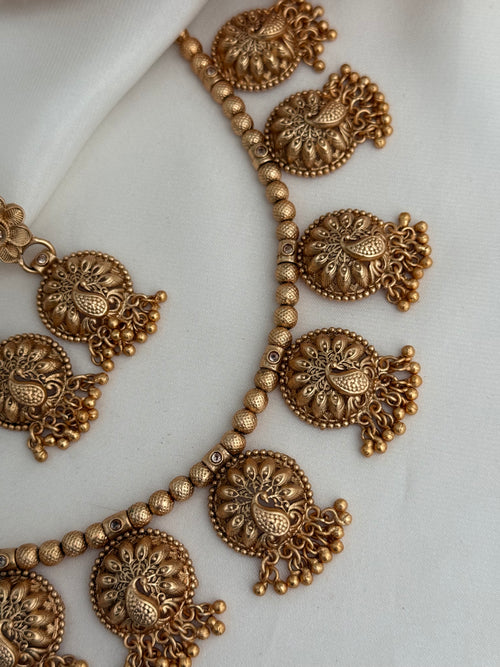 Morni matte gold necklace set