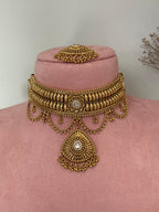 Gold x Kundan Choker Set