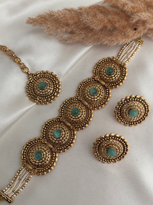 Pearl Gold Choker Set