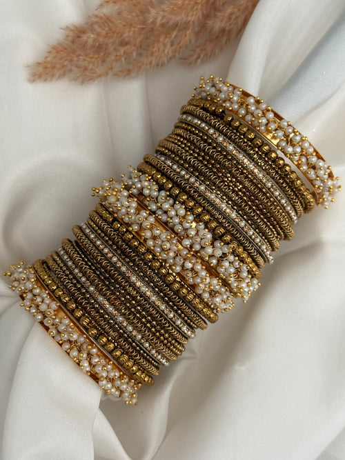 Antique Gold x Pearl Bangle Set