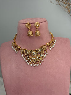 Gold hasli Kundan set