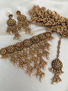 Sakshi choker Set