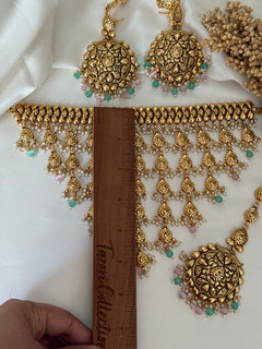 Taj waterfall Choker Set