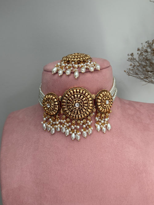 Gold  choker Set