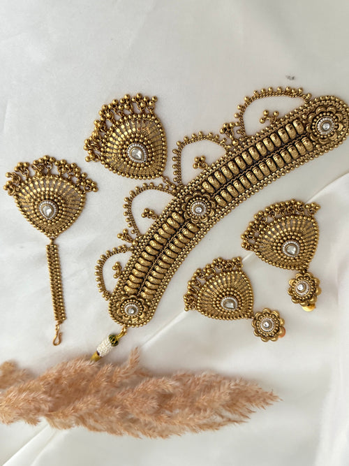 Gold x Kundan Choker Set