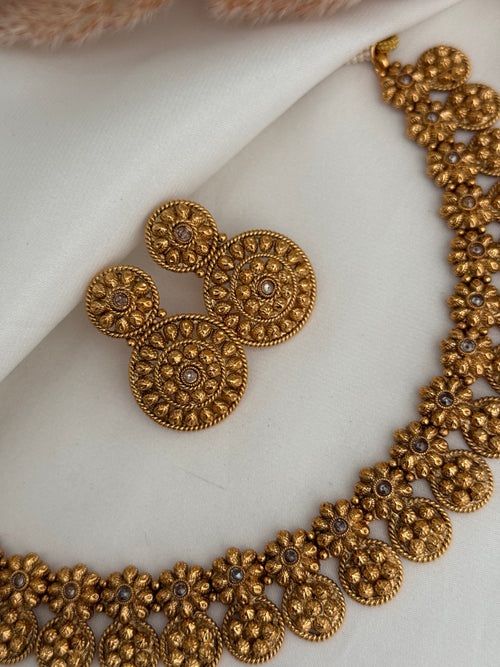 Kashish Gold tone Necklace Set