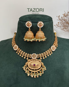 Niharika Necklace Set