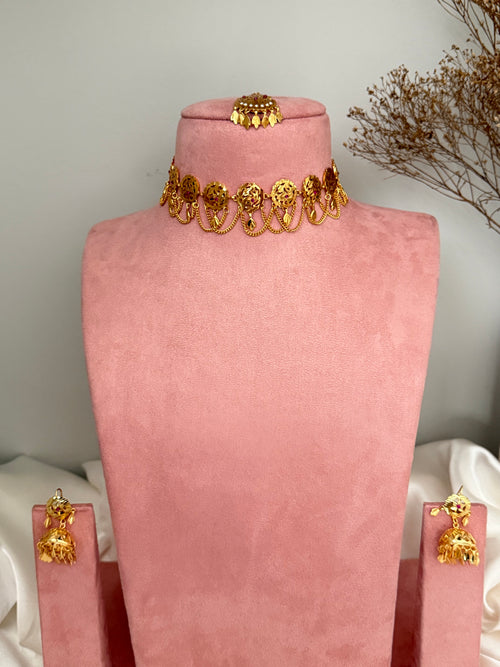 Traditional Patra Choker Set