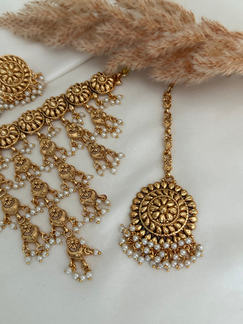 Navya Gold imitation choker Set