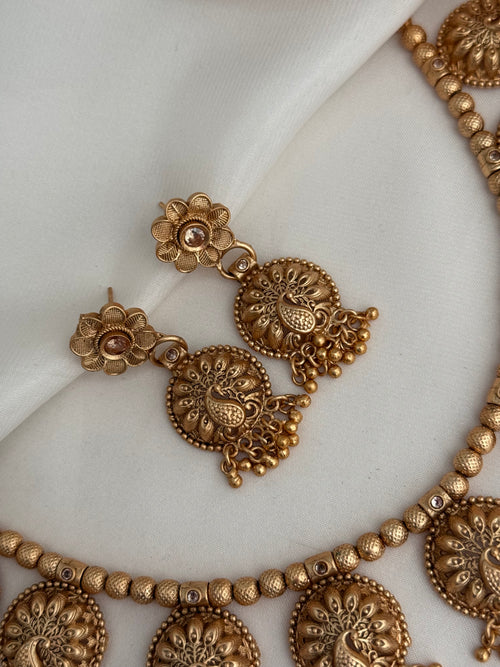 Morni matte gold necklace set