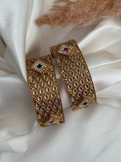 Antique Gold Kada Set