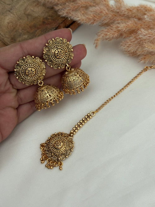 Gold imitation Earrings Tikka Set
