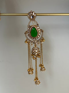 Kundan hair accessory