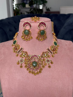 Heritage necklace set