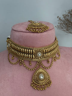 Gold x Kundan Choker Set
