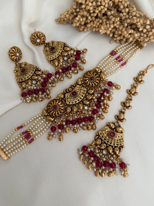 Zahra Gold choker Set