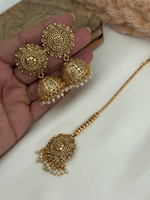 Gold imitation Earrings Tikka Set