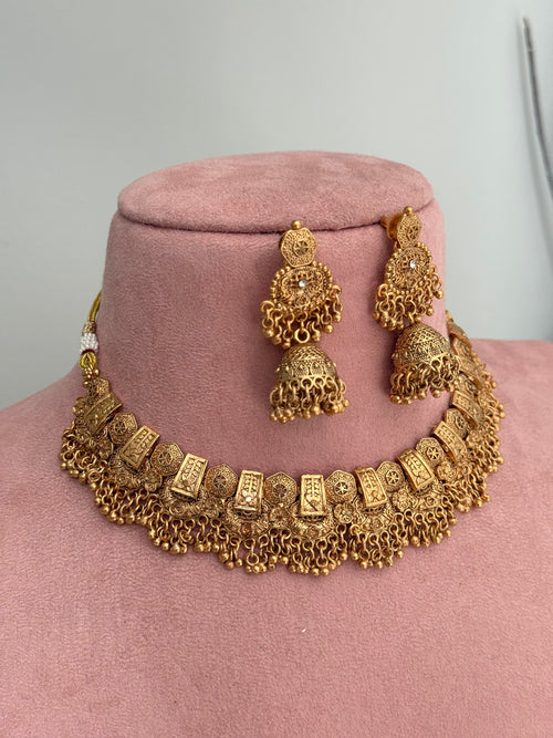 Chahat gold Choker Set