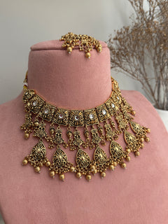 Pihu Necklace Set