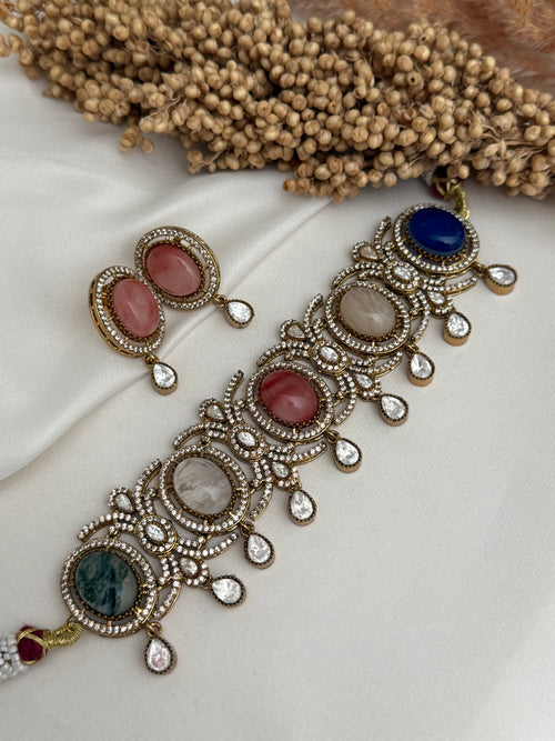 Sonam Monalisa Choker Set