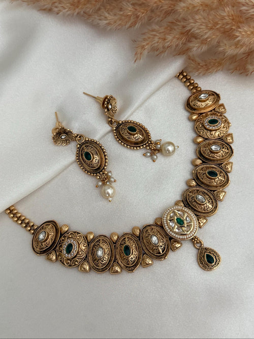 Red & Green Antique Necklace Set