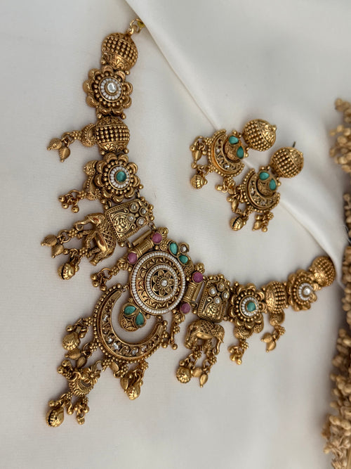 Heritage gold imitation necklace Set