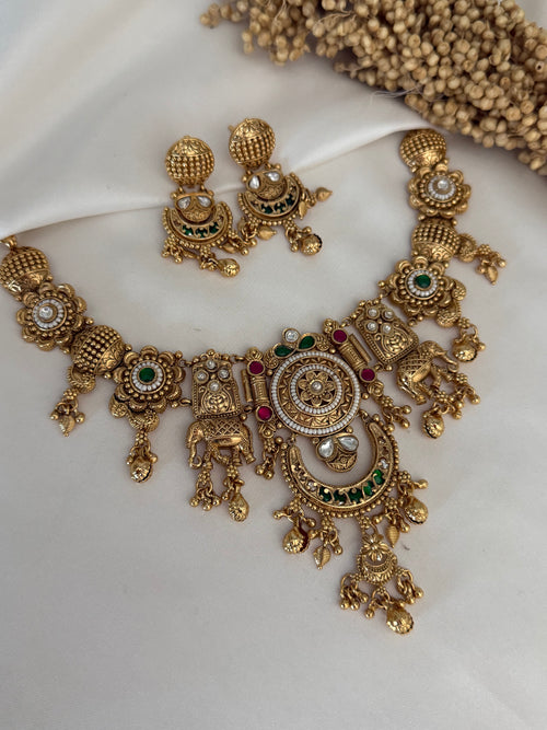 Heritage gold imitation necklace Set