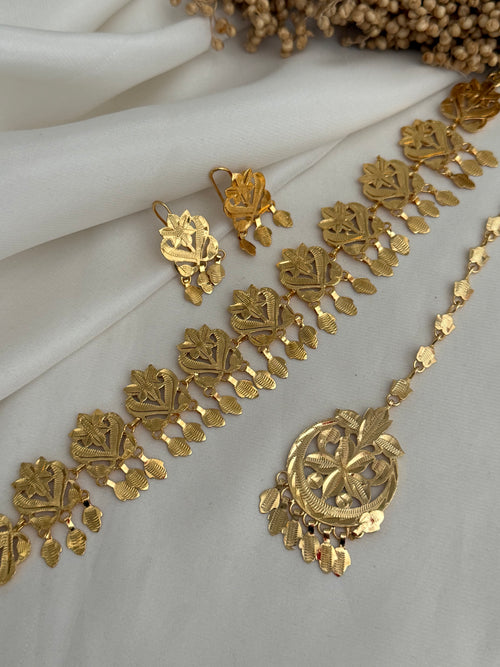 Traditional Patra Choker Set