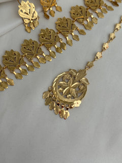 Traditional Patra Choker Set