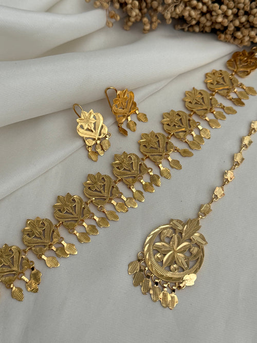 Traditional Patra Choker Set