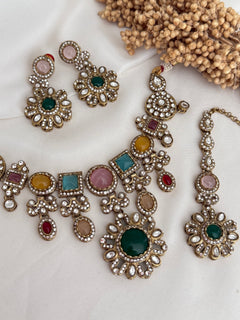 Soha Sabyasachi Kundan Choker Set