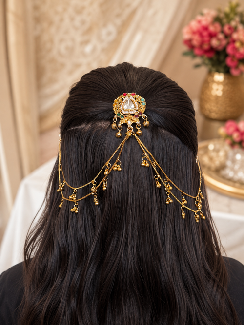 Kundan hair accessory